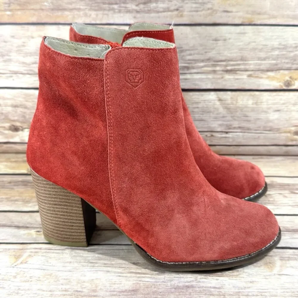 RWC Womens Red Suede Block Heel Western Ankle Boots 37/7
